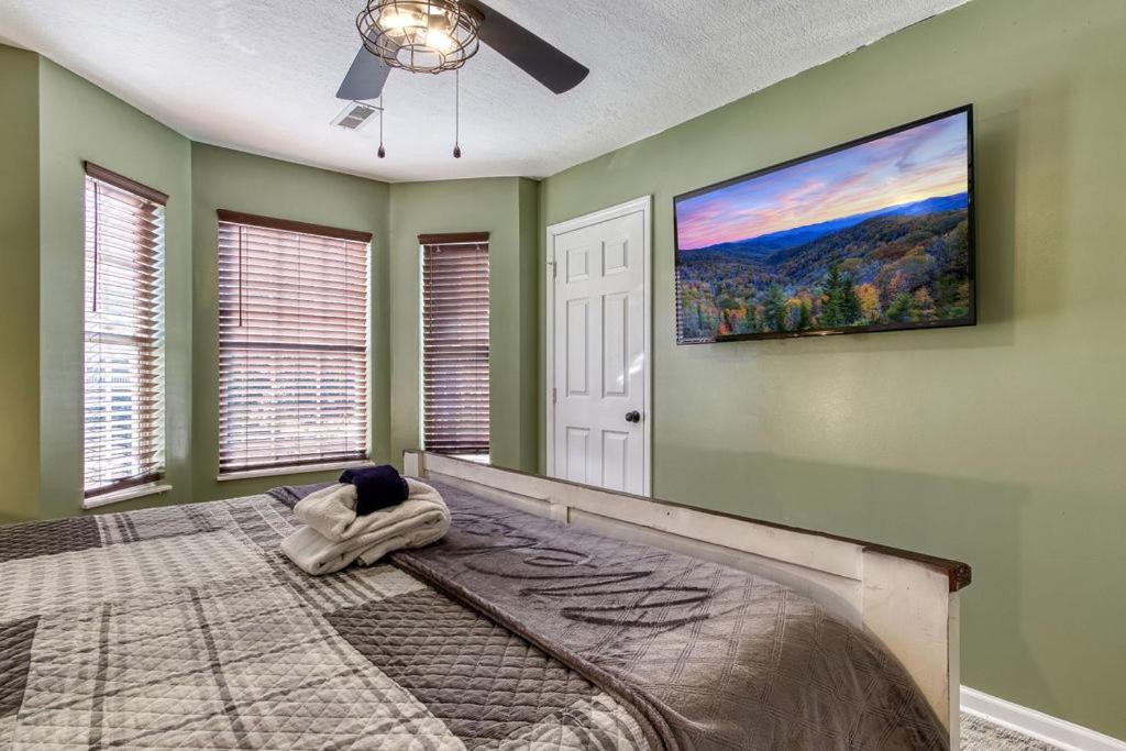 The Mason Jar, Hot Tub, Wifi, 1089 Free Tickets Each Paid Day, Dollywood And More! Pigeon Forge Exteriör bild