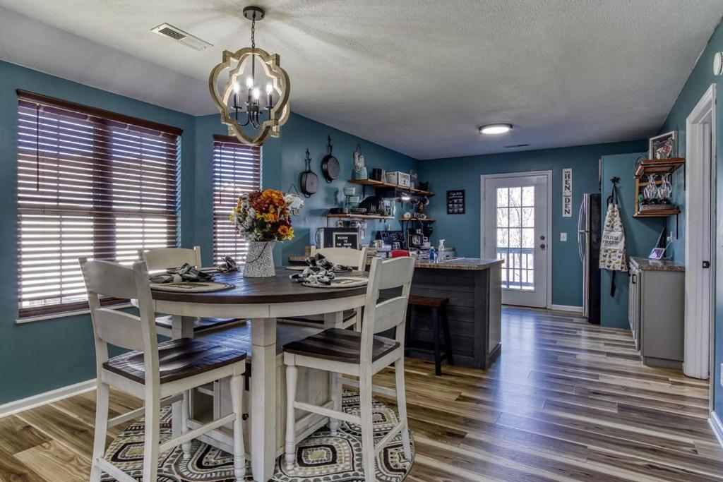The Mason Jar, Hot Tub, Wifi, 1089 Free Tickets Each Paid Day, Dollywood And More! Pigeon Forge Exteriör bild