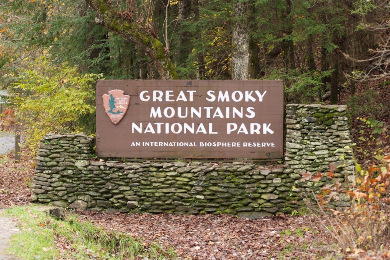 The Mason Jar, Hot Tub, Wifi, 1089 Free Tickets Each Paid Day, Dollywood And More! Pigeon Forge Exteriör bild