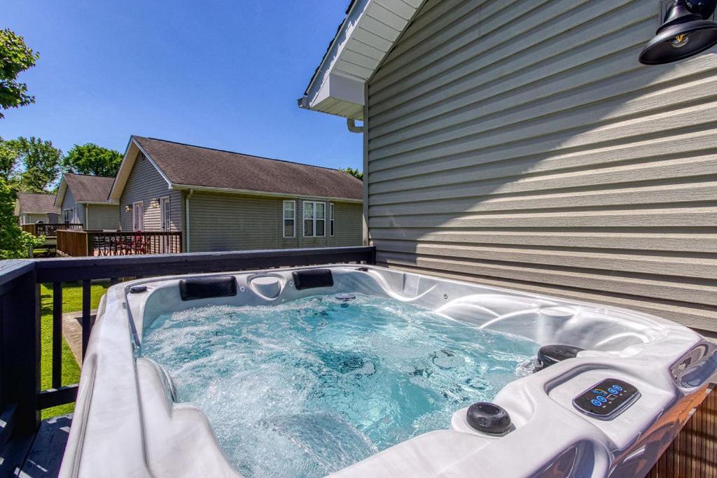 The Mason Jar, Hot Tub, Wifi, 1089 Free Tickets Each Paid Day, Dollywood And More! Pigeon Forge Exteriör bild